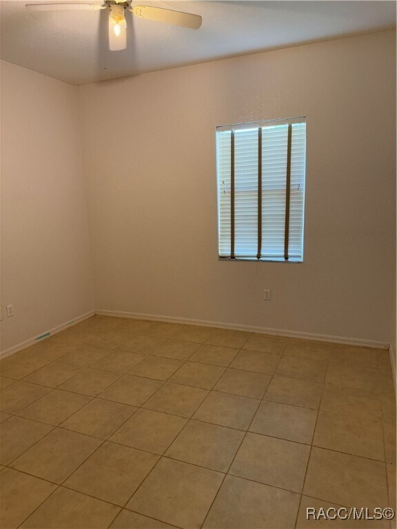 Building Photo - 8013 SW 134 Loop