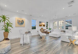 Building Photo - 985 Ocean Ave
