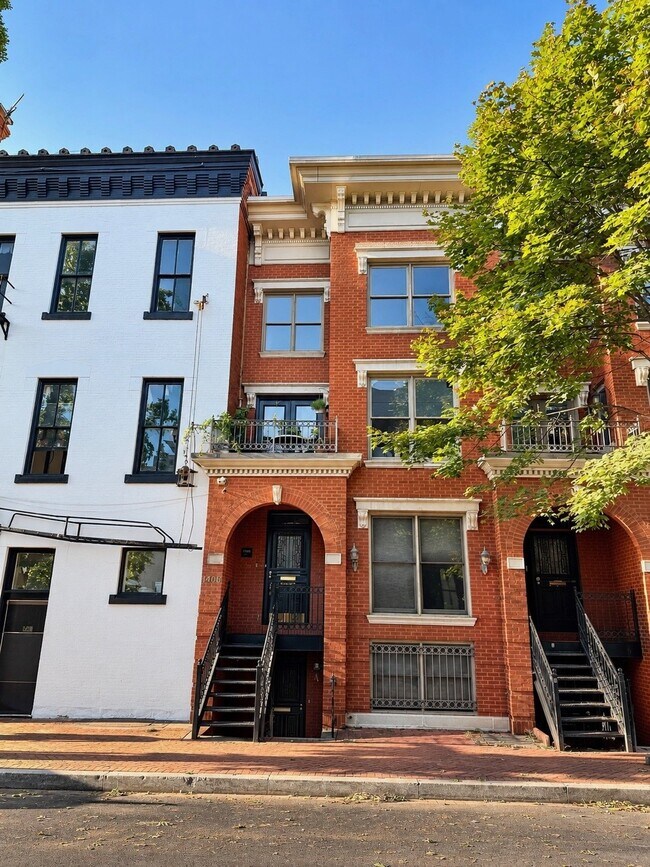 Building Photo - 1406 Corcoran St NW