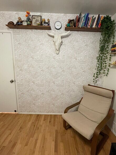 Building Photo - 6740 Amherst St