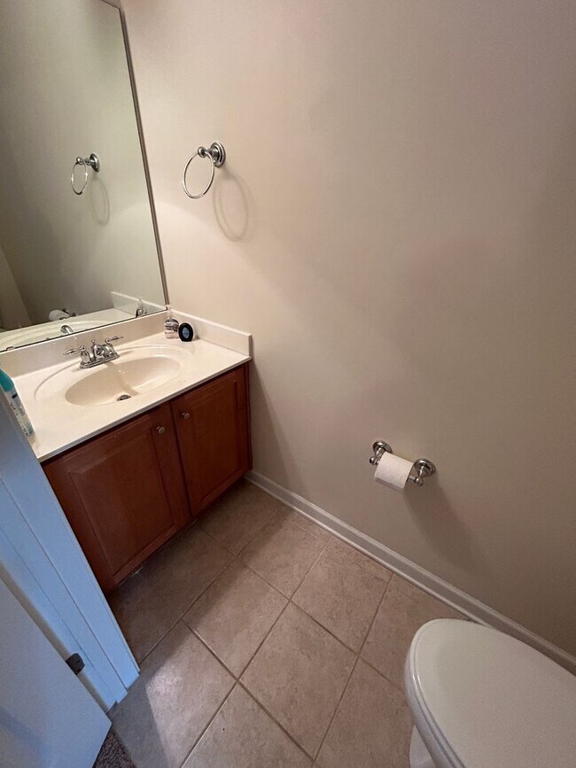 Building Photo - Spacious 3-Story Townhome Near Crabtree – Available January 15