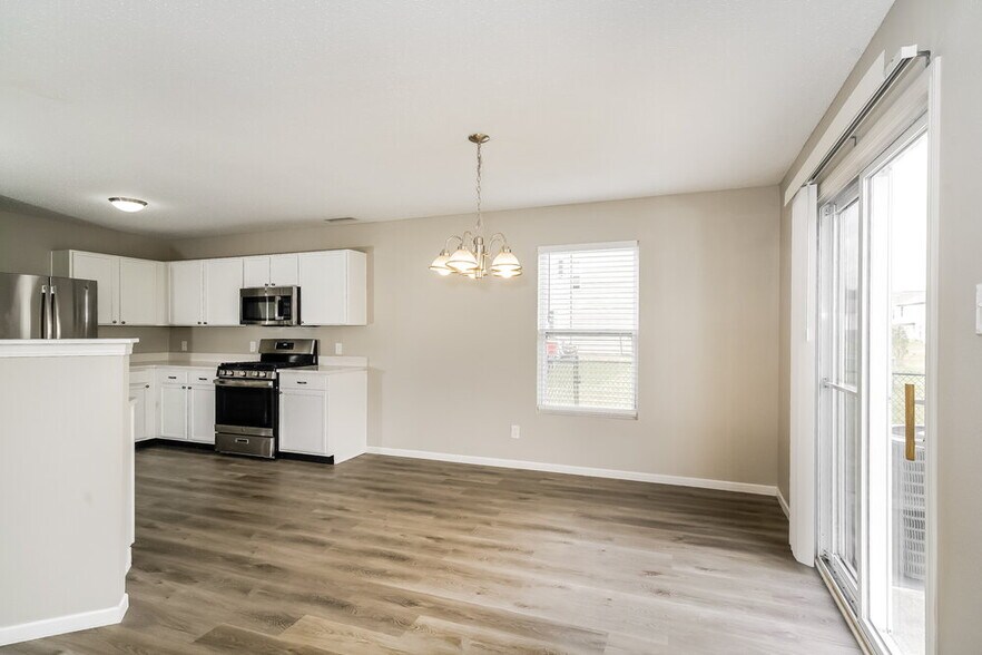 Building Photo - 8117 Retreat Ln