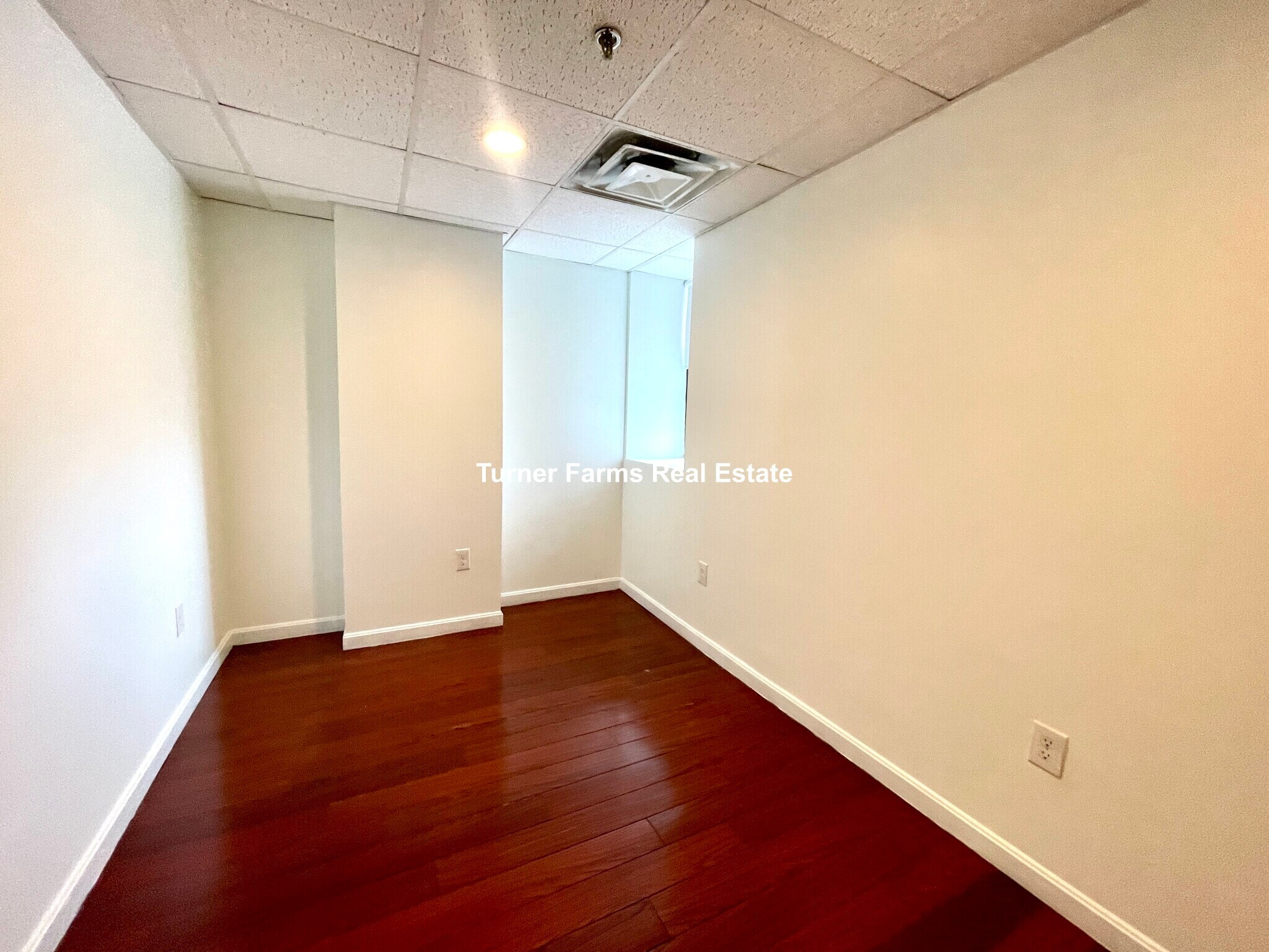 Building Photo - 72 Kneeland St