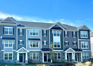 Building Photo - 435 Lakeshore Ct