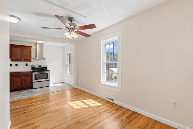 Building Photo - 1 2nd St