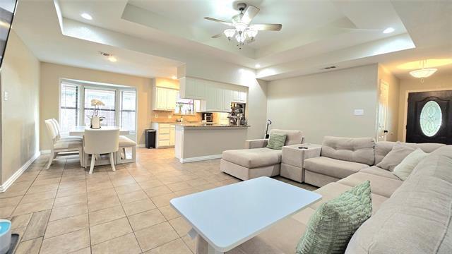 Building Photo - 6301 Lotus Dr