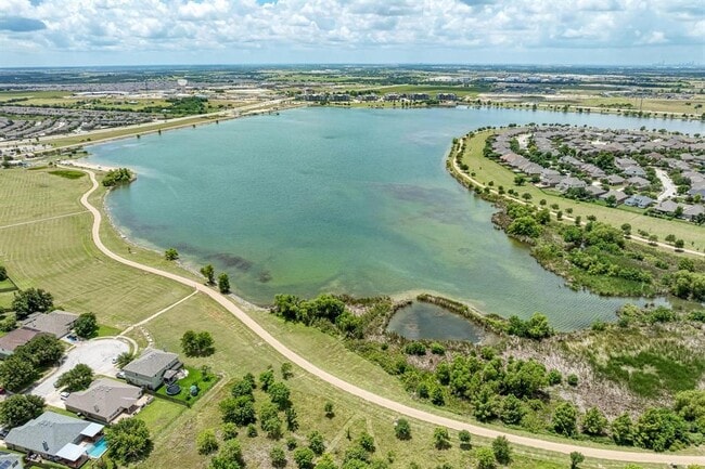 Building Photo - 18308 Shallow Pool Dr