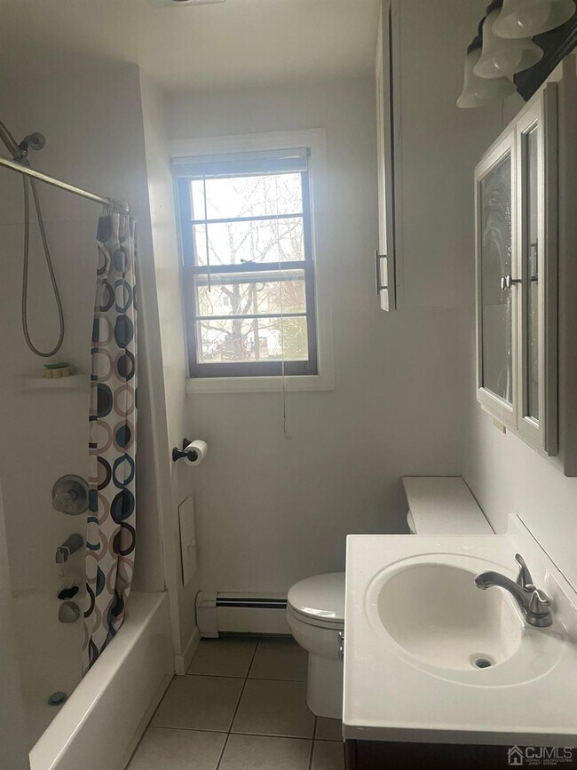 Building Photo - 150 Buckelew Ave