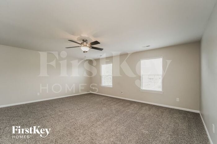 Building Photo - 5334 Hackberry Ln SW