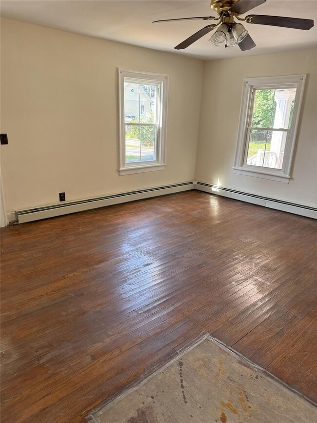 Building Photo - 29 Edenville Rd