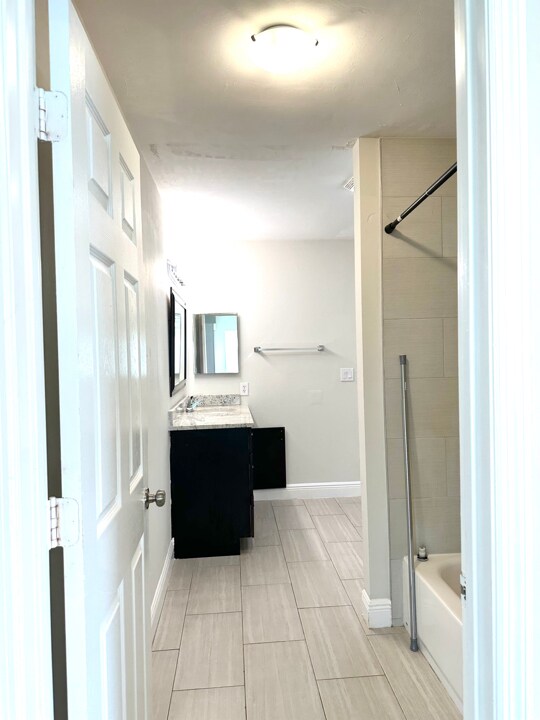 Building Photo - 18478 Tulip Rd