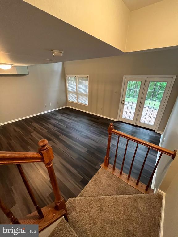 Building Photo - 1049 Wingate Ct