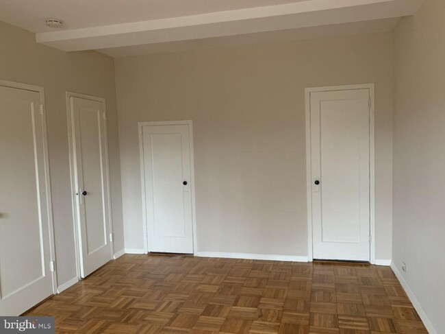 Building Photo - 3268 Gunston Rd