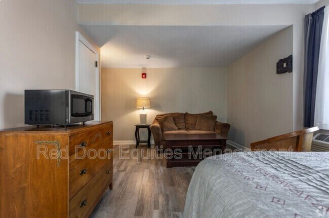 Building Photo - 123 N Broad St