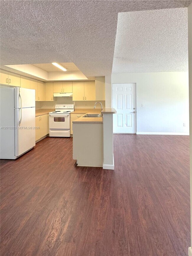 Building Photo - 3610 N 56th Ave