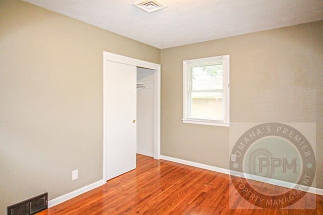 Building Photo - Spacious 4 Bedroom 2.5 Bath Family Home!