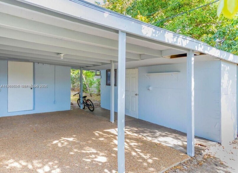 Building Photo - 5820 NW 14th Ct