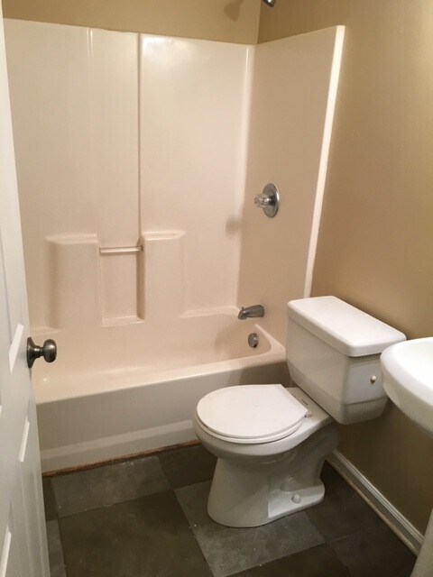 Building Photo - 112 Williamson Dr
