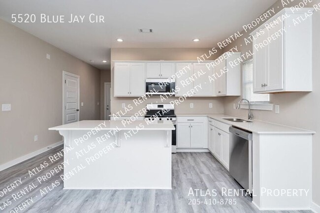 Building Photo - 5520 Blue Jay Cir