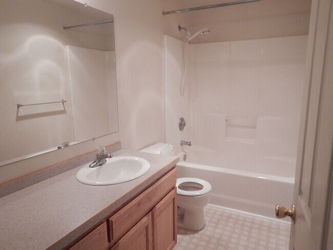 Building Photo - 3 Bedroom, 2 Bathroom North of Prineville - Fenced Back Yard - Available soon!