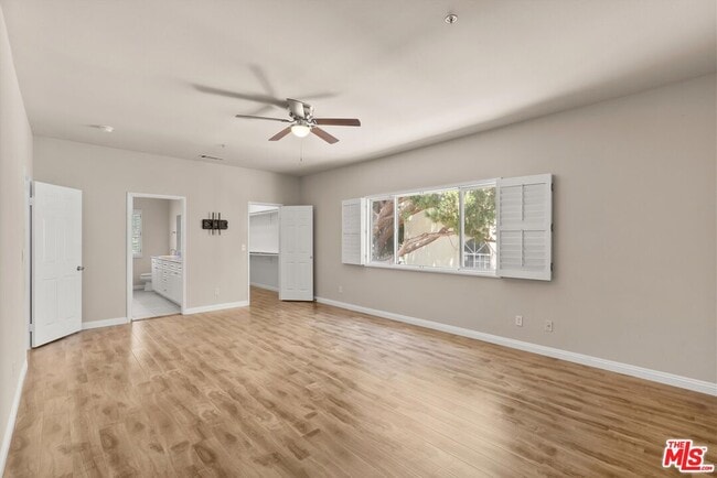Building Photo - 15804 Crest Ln