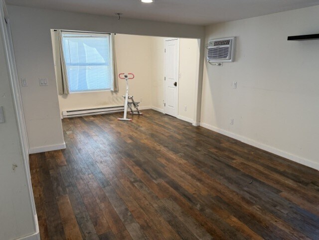 Building Photo - 120 Stafford St
