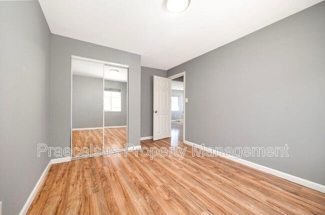 Building Photo - 311 Date St