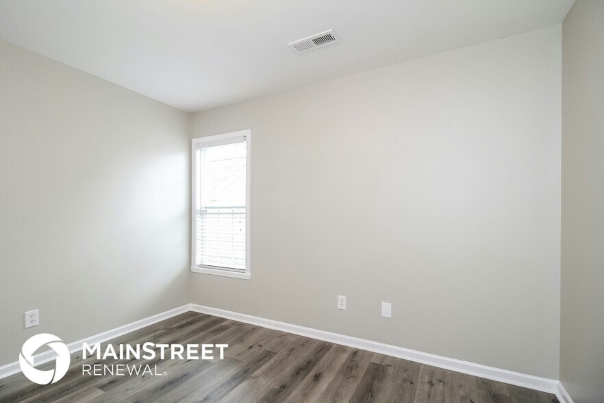 Building Photo - 4470 Weatherton Dr