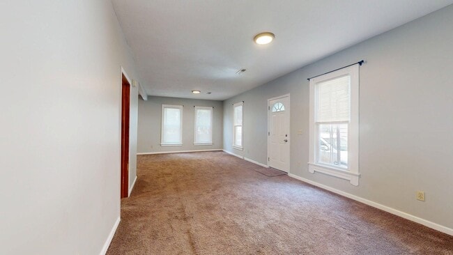 Building Photo - Madison/W.95th neighborhood : 3 bedroom/1 bath single family house available NOW.