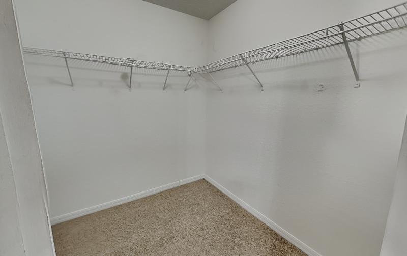 Building Photo - 165 Kings Pond Ave