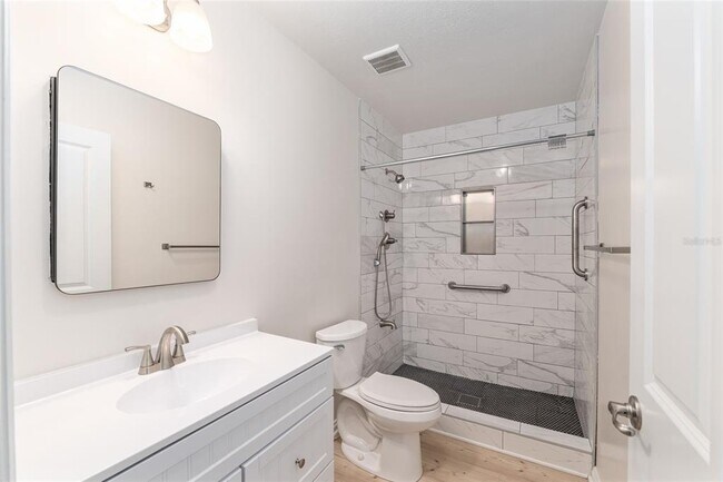 Building Photo - 18124 SW 75 Ave