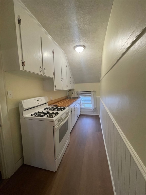 Building Photo - 709 Maple St