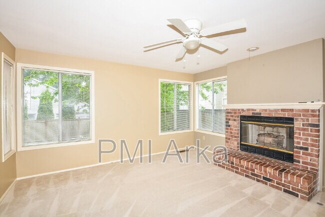 Building Photo - 24809 SE 37th Pl