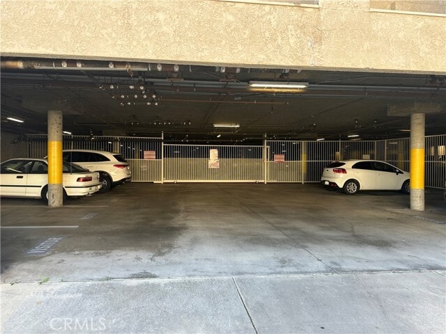 Building Photo - 201 Laurel Ave