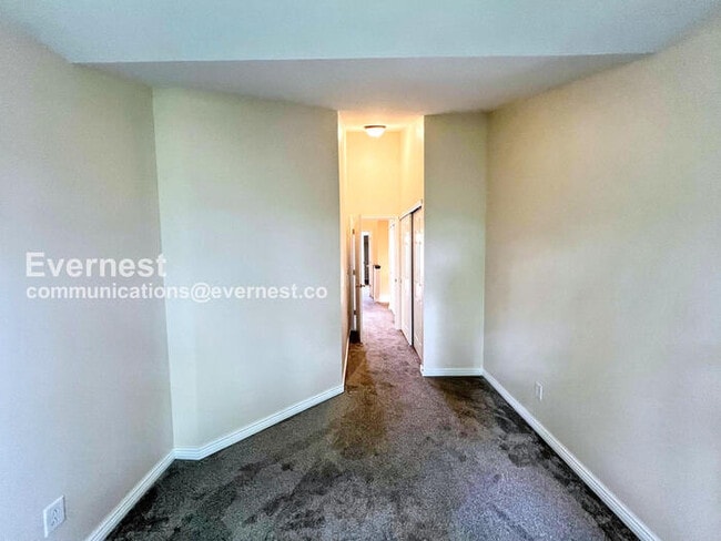 Building Photo - 9600 W Chatfield Ave