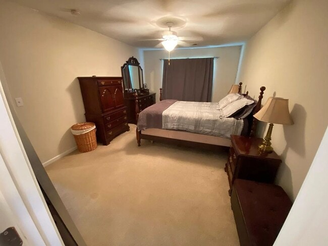 Building Photo - 109 Travertine Crossing