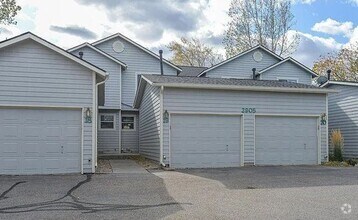 Building Photo - Beautiful 3 Bed 2.5 Bath Townhouse in NW F...