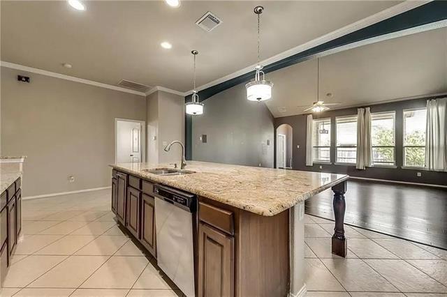 Building Photo - 914 Mangrove Dr