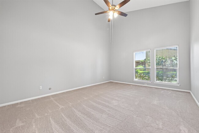 Building Photo - 5218 Palmetto St