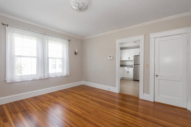 Building Photo - 204 Walpole St