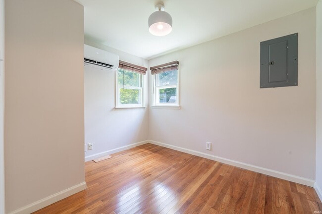 Building Photo - 2605 S Bryan St