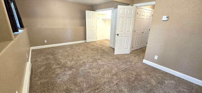 Building Photo - 2 Bedroom, 1.5 Bathroom, 1 Car Garage For Rent In The 4-J Subdivision