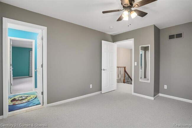 Building Photo - 41656 Steinbeck Glen