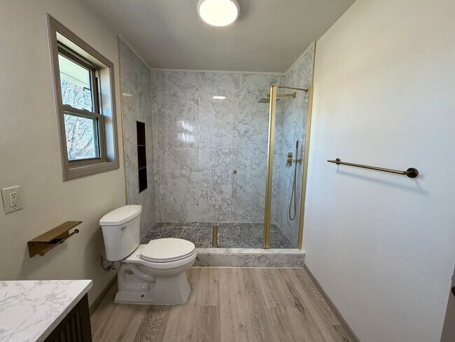 Building Photo - Beautifully Remodeled 3 Bedroom 2 Bathroom Home Available for Rent