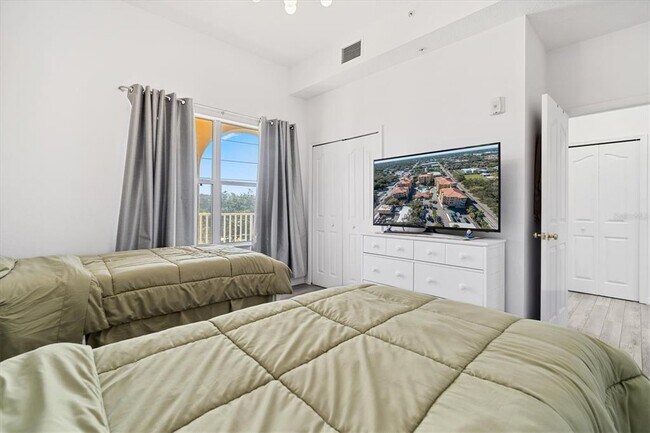 Building Photo - 642 Wells Ct