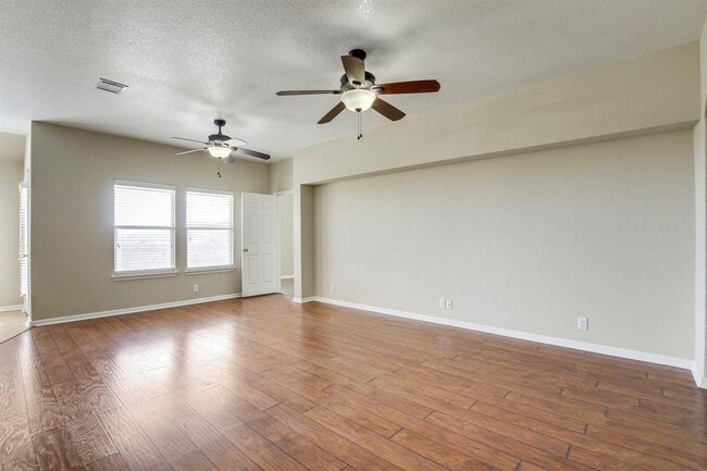 Building Photo - 507 Teron Dr