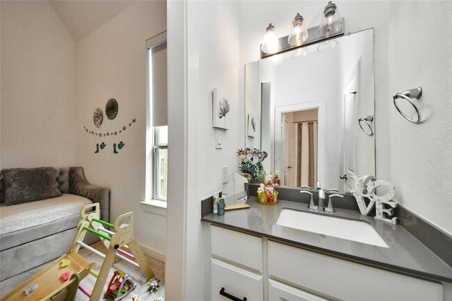 Building Photo - 23619 Bottlebrush Terrace Trl