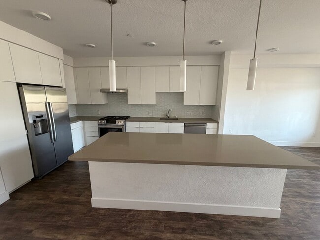 Building Photo - $2,695 / 1 BR - STYLISH & CONVENIENT HOME IN THE HEART OF FREMONT!