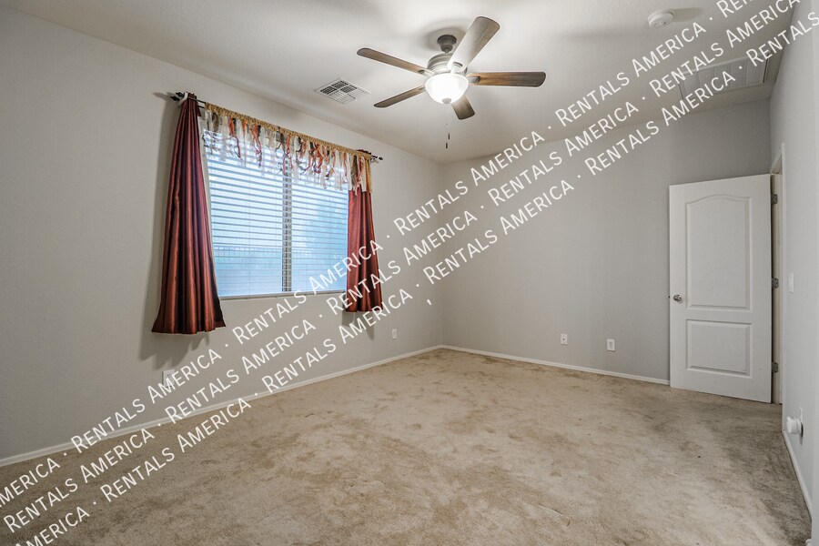 Building Photo - 21271 E Pecan Ln