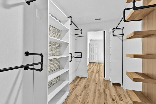 Building Photo - Modern 4-Bedroom, 3-Bath Home with Private In-Law Suite – Palm Coast, FL